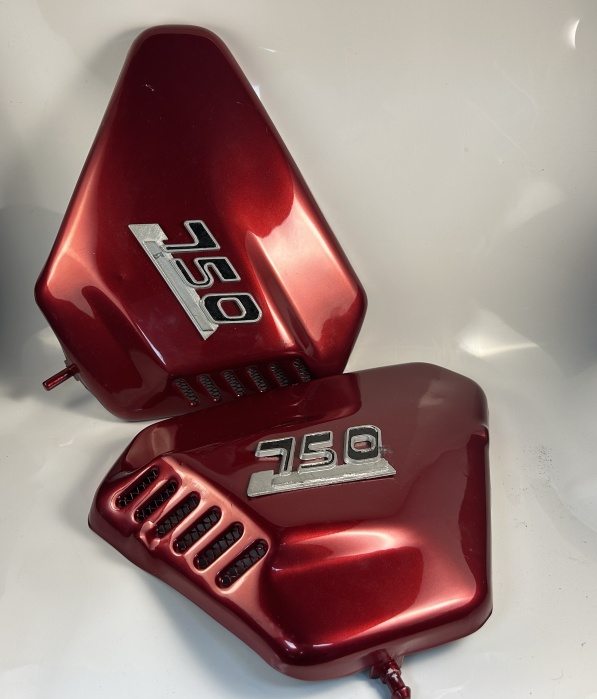 750 GT Metal Side covers Used